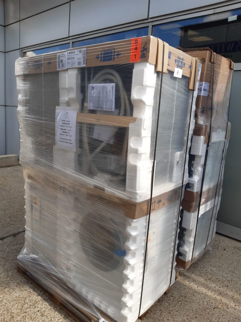 photo5969837261509997374