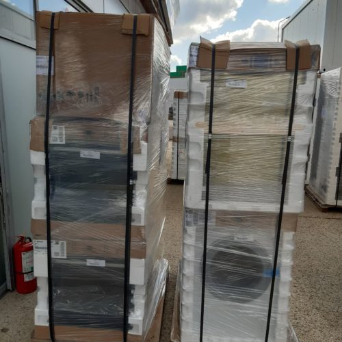 photo5969837261509997375