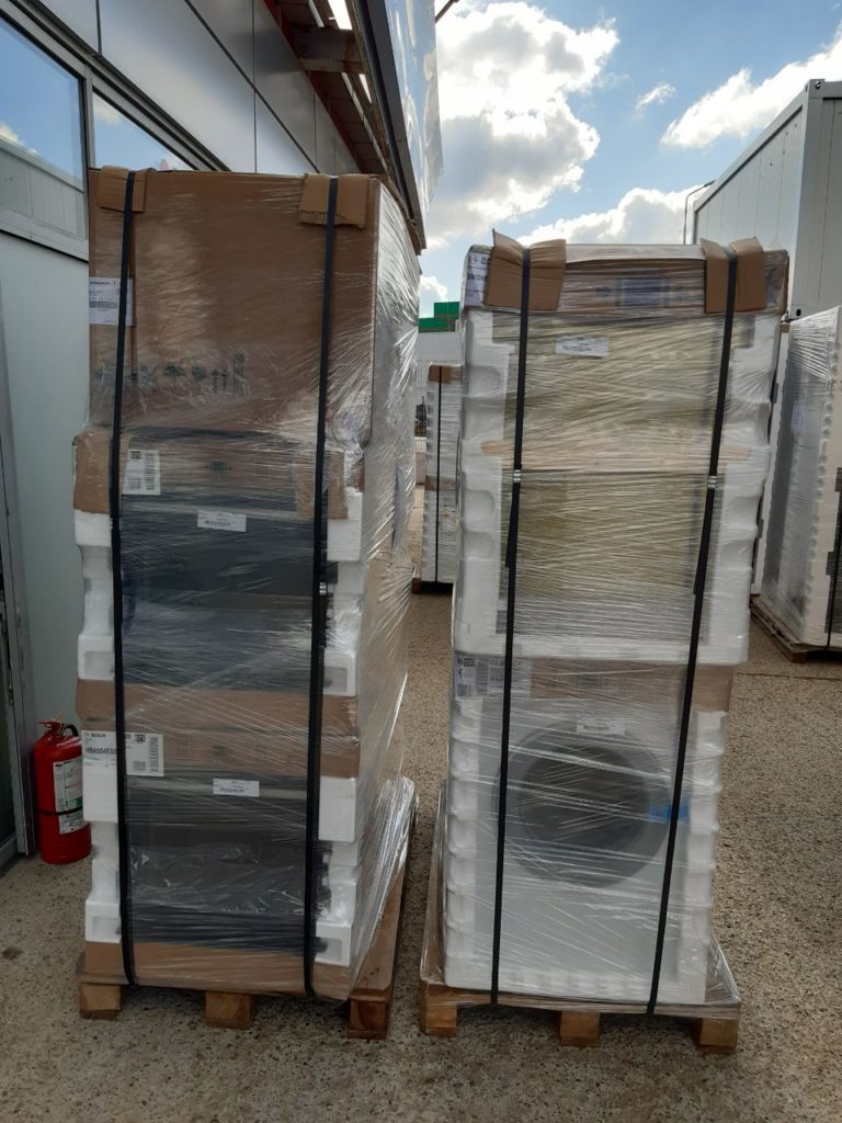 photo5969837261509997375