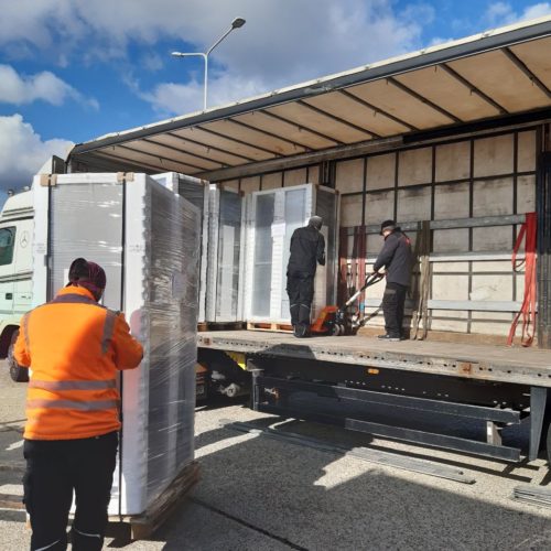 photo5969837261509997379