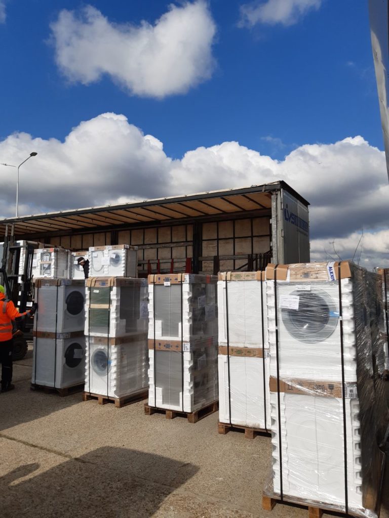 photo5969837261509997422